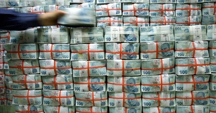 Cari açık 684 milyon dolar!
