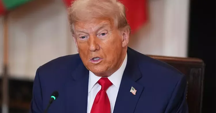 Son dakika... Trump tarife silahını yeniden çekti: Kanada mallarına yüzde 35 tarife! Ticaret savaşı kızışıyor...