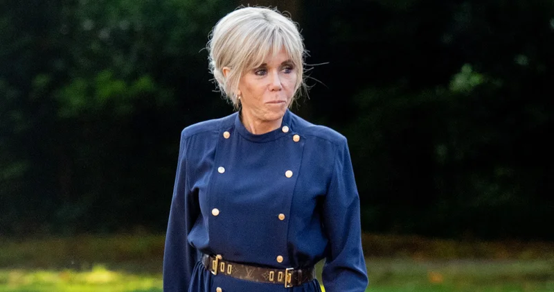 Fransa Cumhurbaşkanı Macron’un eşi Brigitte Macron un erkek doğduğunu iddia eden iki kadın davadan beraat etti magazin haberleri