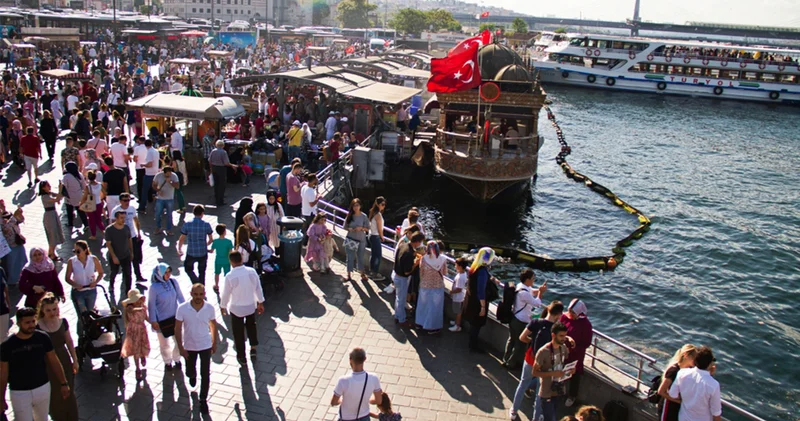 Sıcak havalar sinirli yapıyor, nefes alamıyoruz!