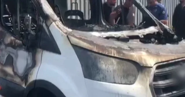 Nevşehir de kaynak yapılan minibüs bir anda alev aldı VİDEO İZLE
