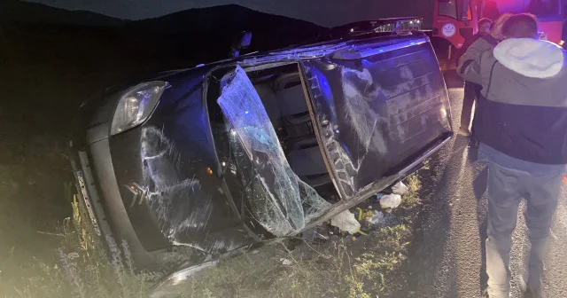 Sarıkamış’ta kontrolden çıkan araç şarampole devrildi: 4 yaralı VİDEO İZLE