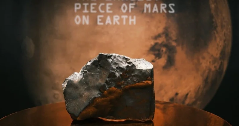 Mars tan gelen meteorit baş döndürücü bir fiyata satıldı!