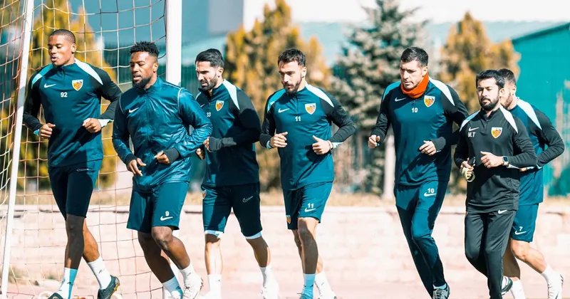 15 golde onun adı vardı: Milli yıldız sessiz sedasız İran a gitti