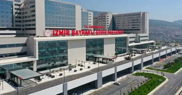 İzmir haberleri Kan donduran olay! Cinnet getiren anne, bir çocuğunu öldürdü diğerini ağır yaraladı! 11 Ağustos 2025