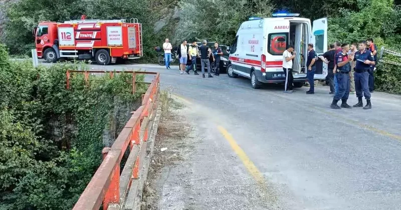 12 yaşındaki çocuğun kullandığı otomobil köprüden uçtu