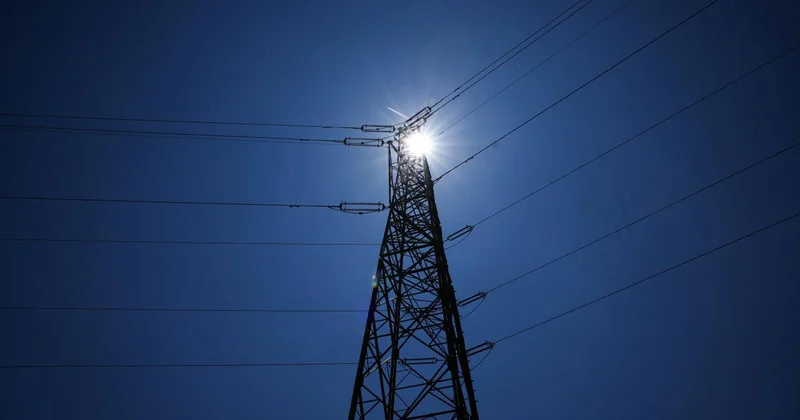 Irak ın orta ve güney kesimi tamamen elektriksiz kaldı