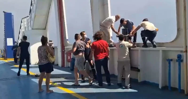 Çanakkale de feribotlarla tahliye! Can pazarı böyle kaydedildi