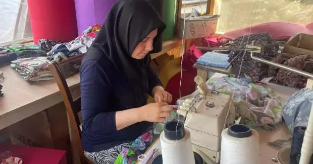 Bursa haberleri Bulduğu meşgale hayatını değiştirdi! 15 dakikada yapıyor, 250 TL den satıyor 11 Ağustos 2025