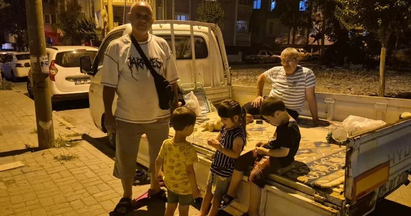 Avcılar’da kamyonet kasasında deprem nöbeti