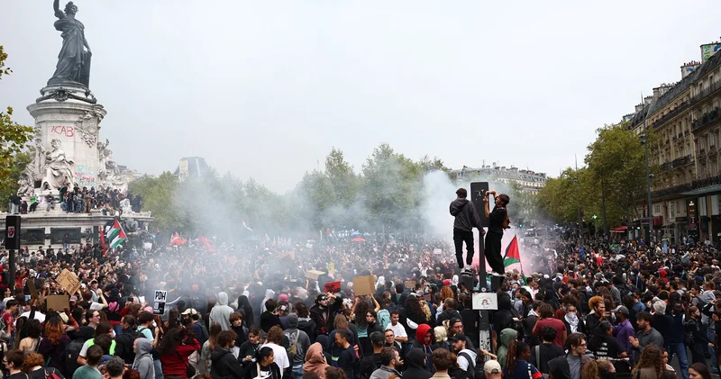 Fransa da Macron karşıtı gösterilerde 540 kişi gözaltına alındı
