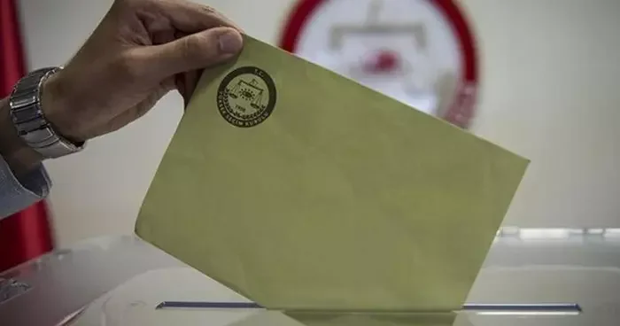 İstanbul, Ankara, İzmir... Anket sonuçları paylaşıldı! İşte birinci çıkan parti...