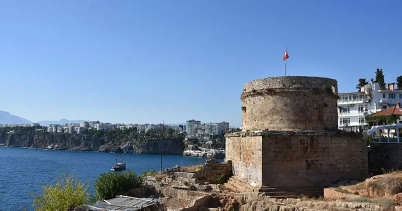 Antalya Kaleiçi satılığa çıkarıldı iddialarına cevap geldi! DMM yalanladı