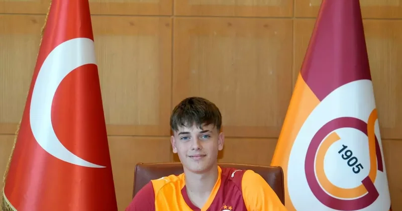 15 yaşındaki forvet Galatasaray a imza attı