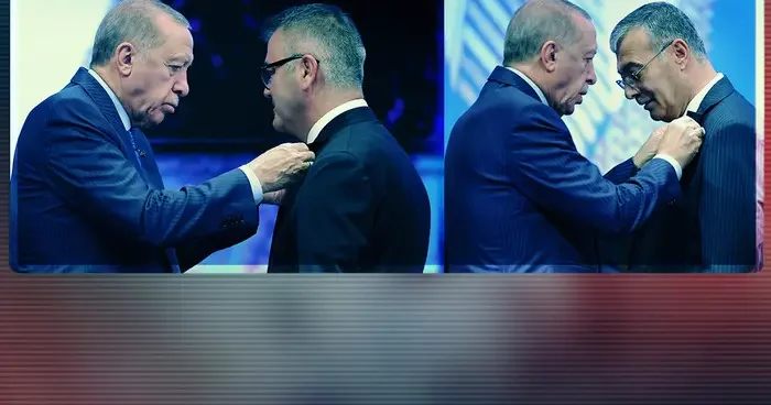 Son dakika Transferler sürüyor: İki belediye daha AK Parti ye geçti! Rozetlerini Cumhurbaşkanı Erdoğan taktı