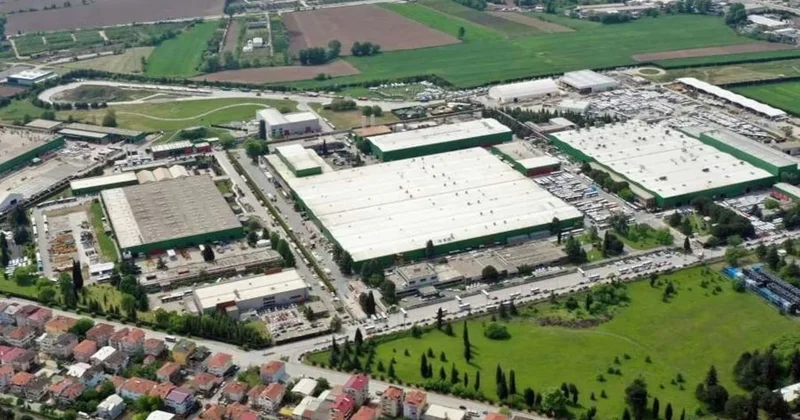 Sakarya daki dev fabrikayla anlaştılar! 2027 de seri üretime geçecek Sözcü Gazetesi