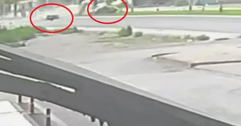 İki otomobilin çarpıştığı kazada ölü sayısı 3’e çıktı; kaza kamerada