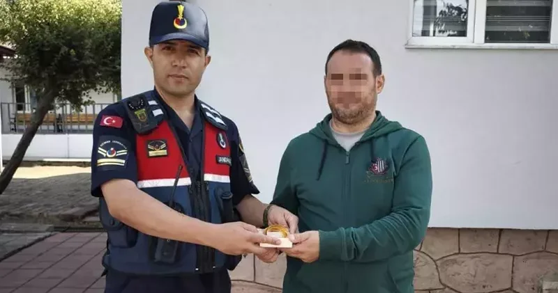 Bulunan altın dolu çanta sahibine teslim edildi
