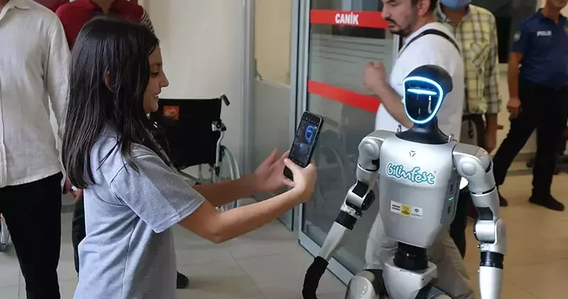 Robot Festman a fahri kimlik belgesi