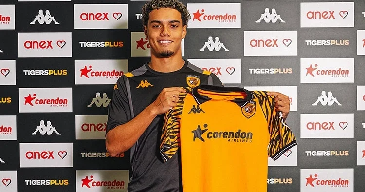 Ronaldinho nun oğlu Hull City e transfer oldu