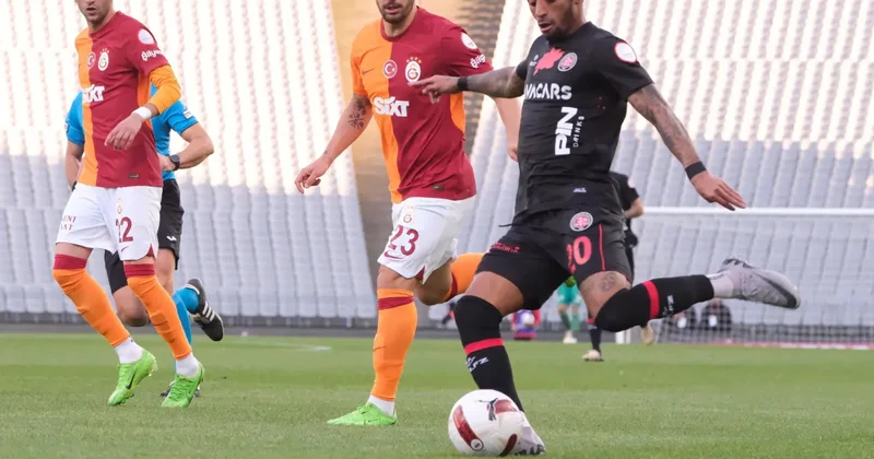 Milli takımda 22 golü vardı: Süper Lig ekibinden ayrılıp 1. Lig e gitti