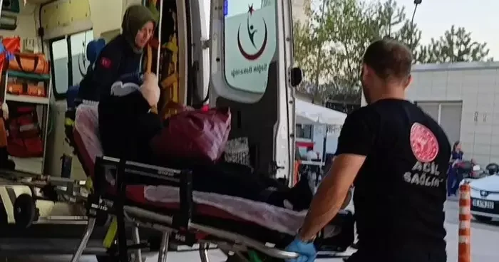 Bursa da işci servisi ile yolcu minibüsü çarpıştı: 4 yaralı