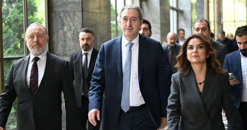 DEM Parti’den yoğun “süreç” mesaisi: Önce kamp sonra İmralı ziyareti Son dakika haberleri