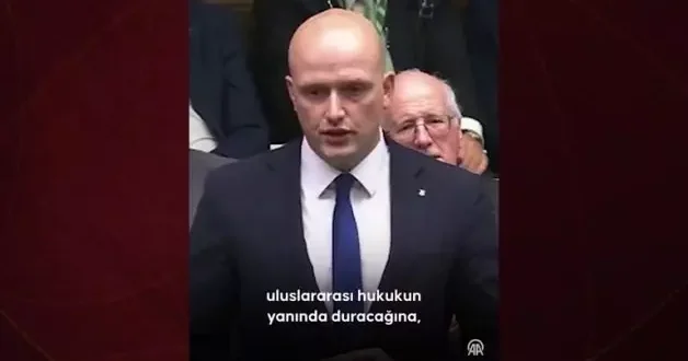 Stephen Flynn: “Gazze’yi bombalayanı ağırlamak utanç verici”