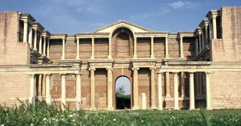 Sardes Antik Kenti’nin tarihe dokunan emekçileri