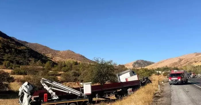 Tatvan’da trafik kazası: 2 yaralı