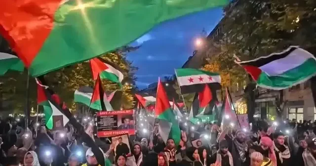 Almanya dan Gazze ye gönül köprüsü: Filistin için slogan attılar VİDEO İZLE
