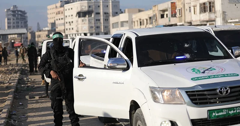 Hamas Gazze deki İsrailli esirleri pazar günü bırakabilir iddiası