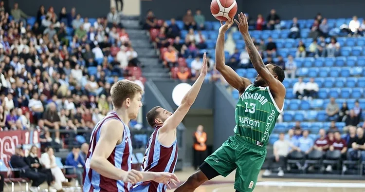 Basketbolda Bursaspor, Trabzonspor u deplasmanda devirdi!