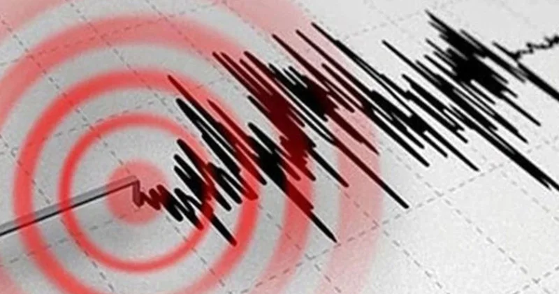 Güney Amerika açıklarında 7.8 büyüklüğünde deprem! Sahilleri boşaltın uyarısı