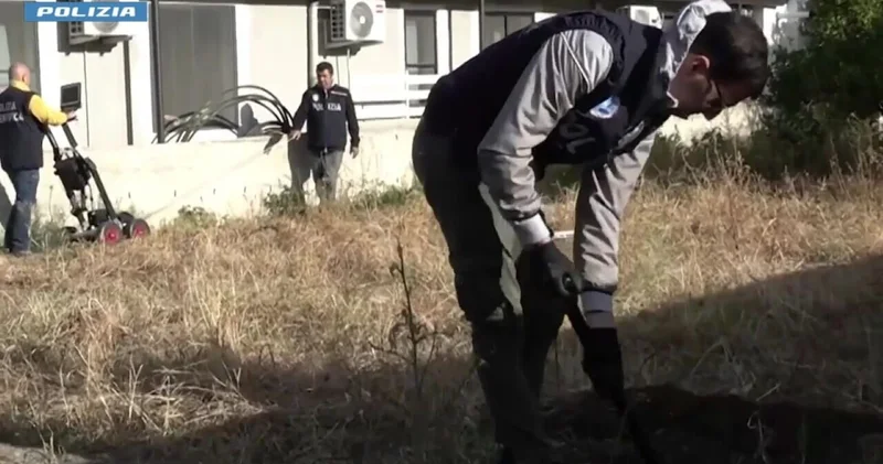 İtalya da dehşet: Yeni doğan 2 bebek battaniye içinde ölü bulundu, anne gözaltında