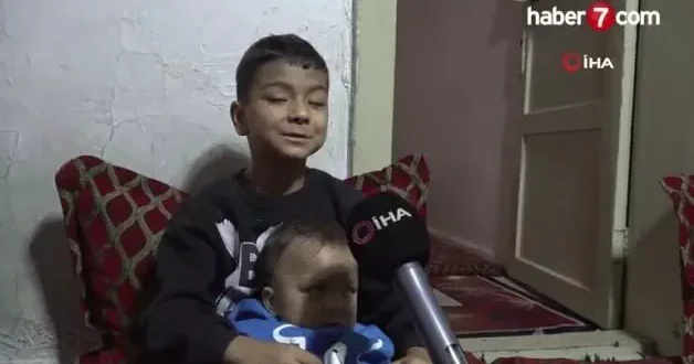 Annelerinin yüzünü ve dünyanın renklerini ilk defa gördüler