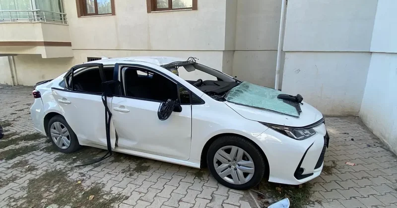 Otomobilde çakmak gazı tüpü patladı: 1 çocuk yaralı