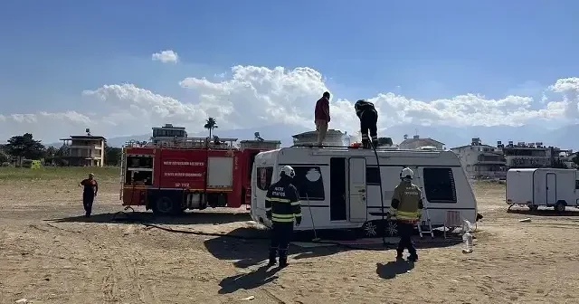 Arsuz’da karavan yangını Hayat Haberleri