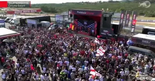 Toprak Razgatlıoğlu yine gururlandırdı!