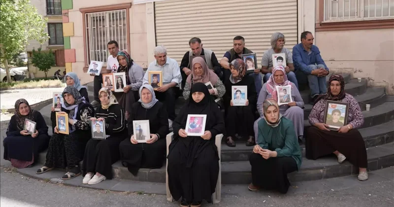 Diyarbakır anneleri Terörsüz Türkiye sürecinden memnun