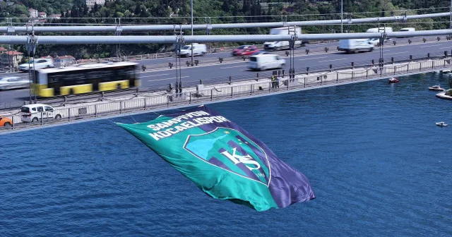 Kocaelispor bayrağı İstanbul Boğazı’nda dalgalandı Futbol Haberleri