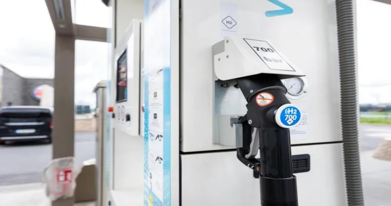 Benzini bitire yeni yakıt: Hidrojenden 700 kat daha güçlü