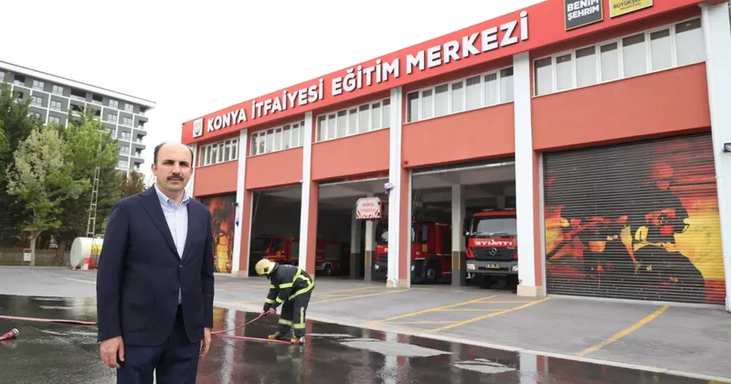 Başkan Altay, Gönüllü İtfaiyecilik eğitimi alan üniversite öğrencileriyle buluştu