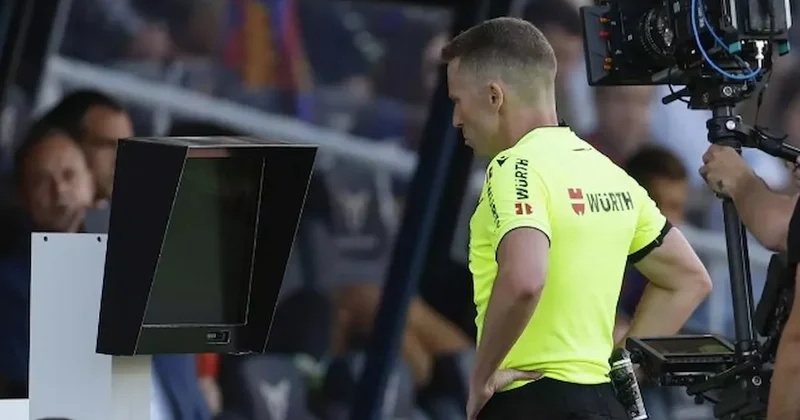 El Clasico da VAR skandalı! Ses kayıtları şok etkisi yarattı Sözcü Gazetesi