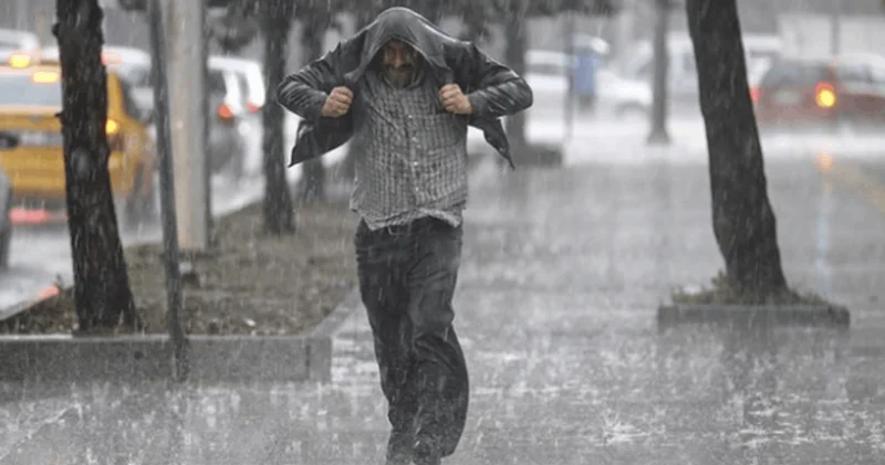 Meteoroloji yeni raporunu yayımladı: Çok sayıda il için kuvvetli yağış uyarısı verildi