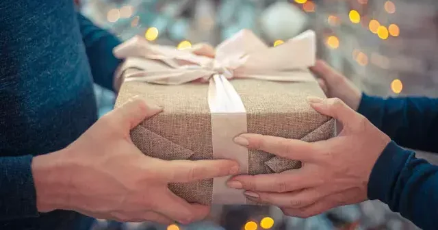 E ticaret sitesinden, Sevgililer Günü için kadınlara hediye tavsiyesi