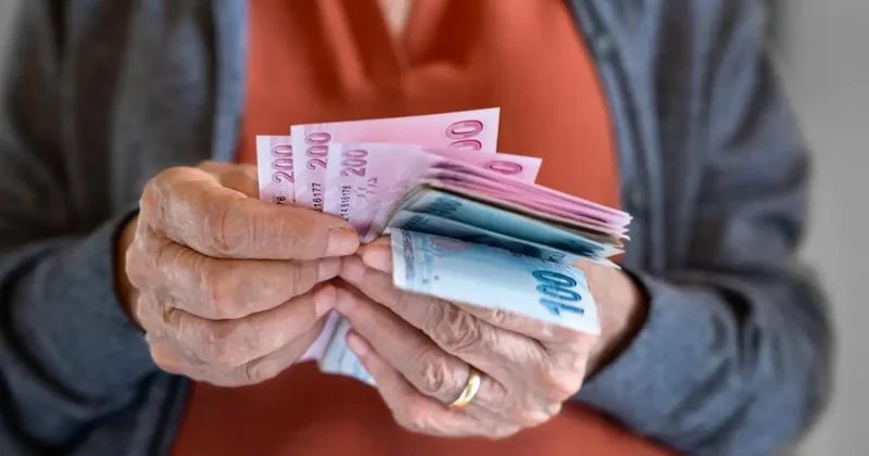 Milyonlarca emekli ve emekli adaylarını ilgilendiriyor! İkramiye için son iki hafta!