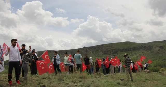 Iğdır da 50 genç, 19 Mayıs Gençlik Kampı nda buluştu Iğdır Haberleri