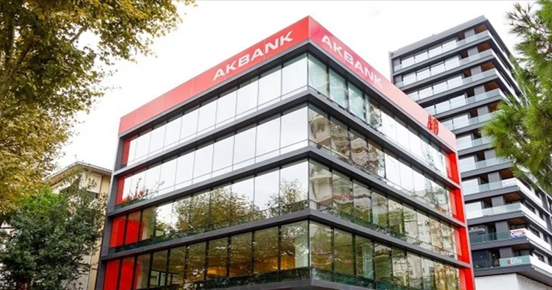 Akbank yönetiminde üst düzey değişimler