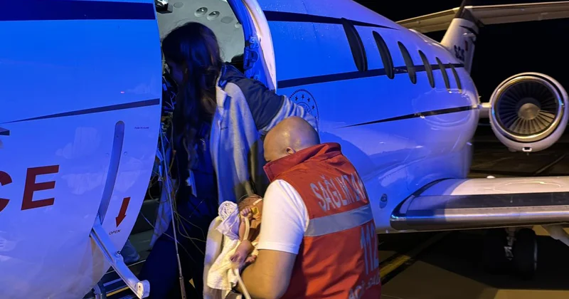 Kalp hastası bebek Ağrı dan ambulans uçakla Ankara ya getirildi